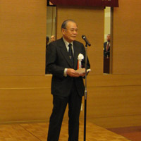 全日本プラスチック製品工業連合会 会長　服部 和彦